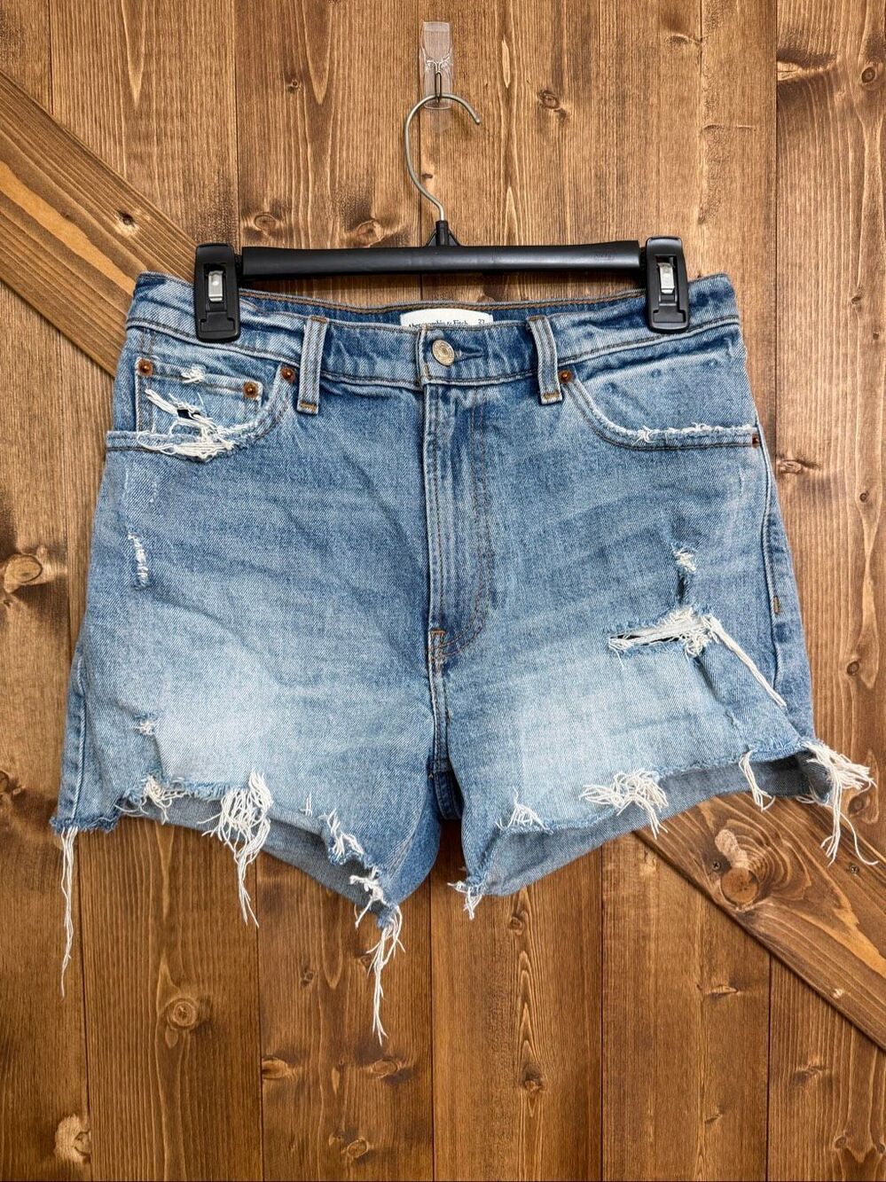 Abercrombie & Fitch Women’s Size 27 High Rise 4” Distressed Denim Shorts Raw Hem